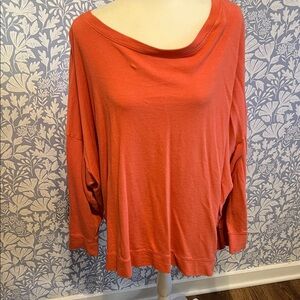 Casual Salmon Colored Lightweight Crewneck